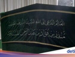 Berziarah Hingga Makam Habib Munzir Al Musawa, Pendiri Majelis Rasulullah