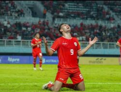 Jens Raven Buka Keran Tendangan, Skor 1-0