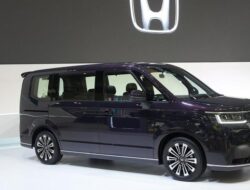 Step WGN Dari Sebab Itu Primadona Pengunjung Stan Honda GIIAS 2024