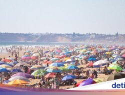 Spanyol Ancam Denda Turis yang ‘Bikin Kavling’ Di Pantai