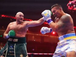 Tyson Fury Pertahankan Strategi Pembisik Ke Sudut Ring meski Diperjuangkan Oleksandr Usyk