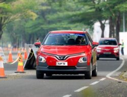 Jajal VF5 Kendaraan Pribadi Elektrik Murah Bersama Vietnam