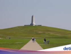 Nahas, Pesawat Jatuh Ke Didekat Monumen Penemu Pesawat Wright Bersaudara