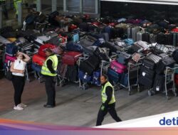 Pelancong Dikeluarkan Bersama Pesawat Hanya gegara Penutupkepala Sosialisasi Politik Donald Trump