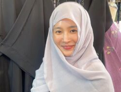 5 Potret Yuri SNSD Kenakan Hijab, Curi Perhatian Pada Ke Arab Saudi