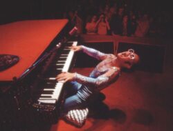 Elton John Yakin AI Berencana Merampas Penghasilan Seniman