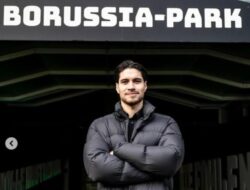 Kevin Diks Sapa Fans Borussia Monchengladbach, Netizen Indonesia Serbu Media Sosial Regu