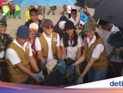 Genangan Air Sampah Ke Pantai Kuta, Menpar Usung Bali Bagi Wisata Bersih