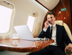 Strategi Memilih Penerbangan Bagi Perjalanan Usaha yang Lebih Produktif