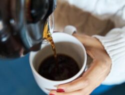 Ternyata Ini Waktu Terbaik Minum Minuman Kafein Biar Panjang Umur