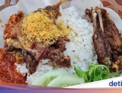 Mampir Rek! 10 Tempat Makan Bebek Goreng Suroboyo yang Kondang Lezatnya