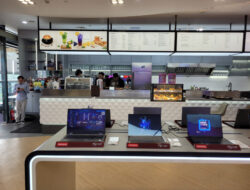 Ngopi Sambil Ngulik Laptop AI? Lenovo Bikin Kafe Keahlian Pertama Hingga Indonesia!