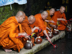 Puncak Waisak, Air Umbul Jumprit Perkuat Spirit Kejernihan Pikiran Umat Buddha