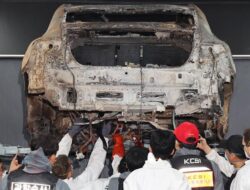 Padamkan Kendaraan Pribadi Elektrik Terbakar Tak Ampuh Pakai Air, Butuh APAR Khusus