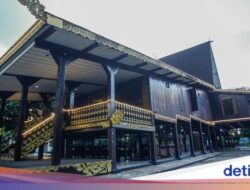 Melihat Tempattinggal Adat Kalimantan Selatan Ke TMII