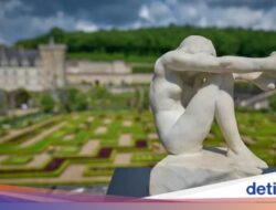 Dikira Patung Palsu eh Ternyata Asli, Dilelang Laku Rp 16 Miliar