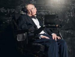 Stephen Hawking Tulis Peringatan Mengerikan Sebelumnya Meninggal Dunia