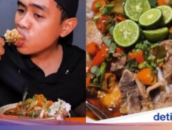 5 Momen Tanboy Kun Mukbang Bakso Kuah Pedas Menyengat Lidah