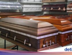 Pria China Beli Peti Mati buat Ibu yang Masih Hidup, Konon Bisa Perpanjang Umur