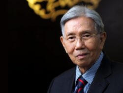 Profil Kwik Gian Gie, Menko Ekonomi Era Gusdur yang Peduli Dunia Belajar