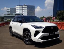 Toyota Kawal Pemakai Kendaraan Pribadi Hybrid dan Listrik