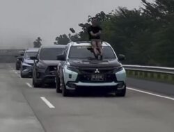 Bahaya, Aura Farming Di Kendaraan Pribadi Berjalan Tak Layak Ditiru