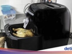 5 Tips Membersihkan Air Fryer agar Bebas Energi Membandel