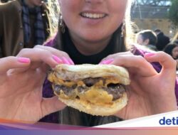 Ternyata Begini Posisi Jari yang Benar Bagi Pegang Burger