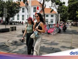 Geliat Turis Mancanegara Nikmati Pesona Kota Tua Jakarta