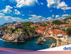 Kota Dubrovnik Dikepung Turis, Terancam Dicoret Bersama Daftar UNESCO