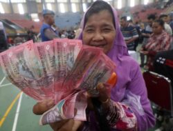 Ekonom Ragukan Efektivitas Bantuan Pemerintah Tunai Rp30 Triliun Dongkrak Kemajuan Ekonomi