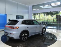 Geely Jaring Konsumen Langsung Di Pusat Perbelanjaan