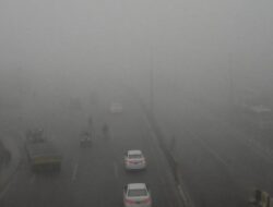 Kabut Asap Beracun Selimuti Kota Di Pakistan, Standar Udara Tembus Level Berbahaya!