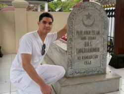 Al Ghazali Nyekar Hingga Makam HOS Tjokroaminoto Hingga Hari Pahlawan: Terima Kasih Eyang