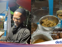 Salut Banget! Kakek Ini Masih Aktif Jualan Nasi Bebek Di Usia 102 Tahun
