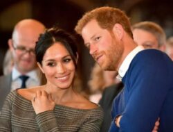 Meghan Markle Ikut Gaya Throwback 2016, Kenang Awal Didekat Didalam Pangeran Harry