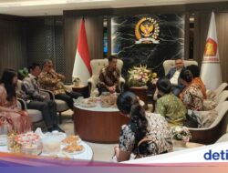 PB XIV Purbaya Curhat Hingga Wakil Ketua Lembaga Legis Latif Dasco, Bahas Apa?