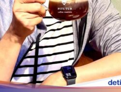 Sri Mulyani Mampir Di Pitutur Minuman Kafein Jogja, Puji Racikan Kopinya