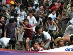 10 Kearifan Lokal Menyambut Idulfitri Di Indonesia: Ada Grebeg Syawal-Konflik Bersenjata Ketupat