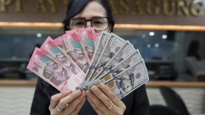 Kurs Idr Putaran Belur, Hari Ini Ditutup Di Posisi Rp16.949/USD