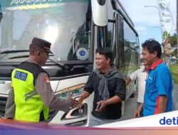 Apes! Lagi Asyik Makan Di Rest Area, Pemudik Malah Ditinggal Rombongan