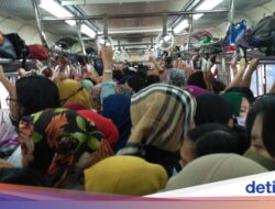 Pejabat Tingginegara PPPA Usul Gerbong Perempuan KRL Dipindah Hingga Di, AHY Beda Pendapat