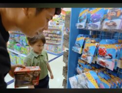 Panik Di Kasir! Total Belanja Ulang Tahun Abew Bikin Papoy Langsung Melongo!