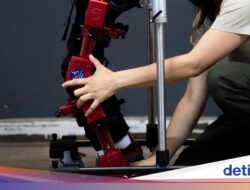 Mendaki Gunung Tanpa Pegal Pakai Android Eksoskeleton Berbasis AI