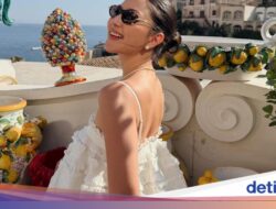 Seru! Jessica Mila Kulineran Di Italia, Cicip Caprese Salad hingga Tiramisu