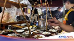 Gultik TikToker Nadshav Viral Ke BKT, Antre 30 Menit Untuk Gulai Lekoh!