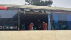 Kendaraan Angkutan Umum Persib U-18 Diserang, Sehari Lalu Kendaraan Angkutan Umum Jakmania Dirusak, Sepak Bola Nasional Butuh Perhatian Serius